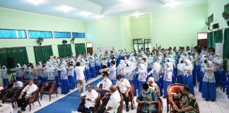 TTL Pilih SMA 11 Surabaya Jadi Tempat Pelindo Mengajar