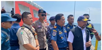 Poltekpel Kirim Kapal Latih Bung Tomo Bantu Angleb 2023 Masyarakat Situbondo