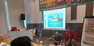 Para Instruktur Solaz Pahamkan Peserta Pelatihan IMDG Code di Gresik