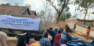 Pelindo Gelontor 5000 Liter Air Bersih Untuk Warga Sampang