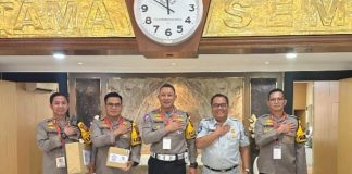 Jasa Raharja Bersama Ditlantas Polda Jatim Beri Penghargaan Tiga Polres Penekan Angka Kecelakaan Jasa Raharja Bersama Ditlantas Polda Jawa Timur Beri Penghargaan Tiga Polres Penekan Angka Kecelakaan