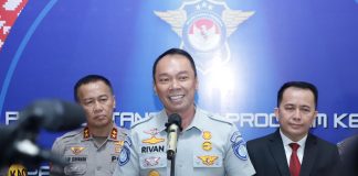 Pembina Samsat Nasional Gelar Kick Off Implementasi Pasal 74 UU Nomor 22 Tahun 2009 Pembina Samsat Nasional Gelar Kick Off Implementasi Pasal 74 UU Nomor 22 Tahun 2009