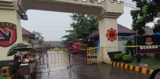 Ledakan Dahsat Mako Brimob Warga Sebut Diduga Ada 10 Korban Jiwa Ledakan Dahsat Mako Brimob Warga Sebut Diduga Ada 12 Korban Jiwa