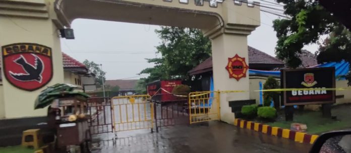 Mako Brimob Polda Jawa Timur Ledakan Dahsat Mako Brimob Warga Sebut Diduga Ada 12 Korban Jiwa