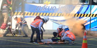 Pelabuhan Tanjung Perak Capai Zero Accident, PT Pelindo Petik Penghargaan Gubernur Jatim Pelabuhan Tanjung Perak Capai Zero Accident, PT Pelindo Petik Penghargaan Gubernur Jatim