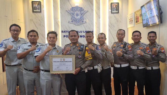 Kolaboratif, Jasa Raharja dan Korlantas Polri Beri Penghargaan Polres Ngawi Atas Kesuksesan pengamanan Nataru Lalu  