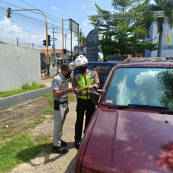 Jasa Raharja Pamekasan Bersama Tim Pembina Samsat Gelar Operasi Gabungan