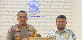 Sukses Gelar Pos Nataru, Polres Batu Terima Penghargaan Sinergi Jasa Raharja Dengan Korlantas Polri Sukses Gelar Pos Nataru, Polres Batu Terima Penghargaan Sinergi Jasa Raharja Dengan Korlantas Polri