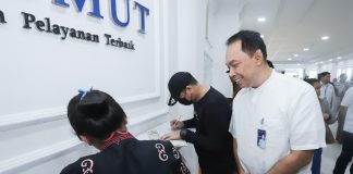 Lakukan Safari Ramadhan, Rivan A. Purwantono Ungkapkan Standar Pelayanan Samsat Sudah Bertransformasi, Cepat dan Nyaman Lakukan Safari Ramadhan, Rivan A. Purwantono Ungkapkan Standar Pelayanan Samsat Sudah Bertransformasi, Cepat dan Nyaman