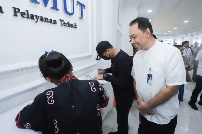 Lakukan Safari Ramadhan, Rivan A. Purwantono Ungkapkan Standar Pelayanan Samsat Sudah Bertransformasi, Cepat dan Nyaman Lakukan Safari Ramadhan, Rivan A. Purwantono Ungkapkan Standar Pelayanan Samsat Sudah Bertransformasi, Cepat dan Nyaman