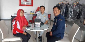 Tim Pembina Samsat Tulungagung Gandeng Honda Gugah Masyarakat Patuh Pajak Kendaraan Tim Pembina Samsat Tulungagung Gandeng Honda Gugah Masyarakat Patuh Pajak Kendaraan