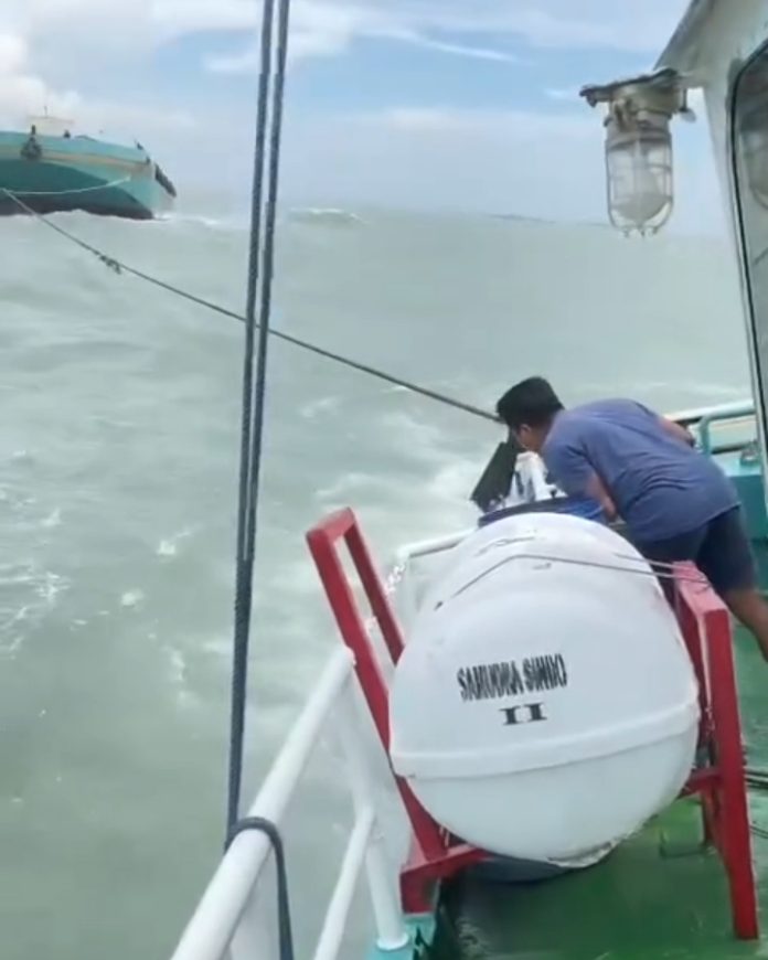 KSOP Tanjung Perak Keluarkan Notice To Marine Atas Tenggelamnya TB Samudra Sindo II