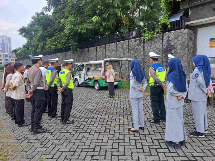 Operasi Gabungan Samsat Surabaya Timur Tingkatkan Kesadaran Masyarakat Tertib Pajak Ranmor
