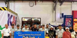 Jasa Raharja Jatim Sambut 7.600 Pemudik Gratis Bersama BUMN di Stasiun Pasar Turi Surabaya Jasa Raharja Jatim Sambut 7.600 Pemudik Gratis Bersama BUMN di Stasiun Pasar Turi Surabaya