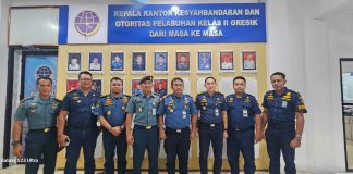 Kepala KSOP Gresik dan Komandan Lanal Batuporon TNI-AL Sepakat Perkuat Sinergitas Kepala KSOP Gresik Terima Kunjungan Danlanal Batuporon TNI-AL, Letkol Laut (P) Moch.Anton Maulana Dalam Misi Perkuat Sinergitas