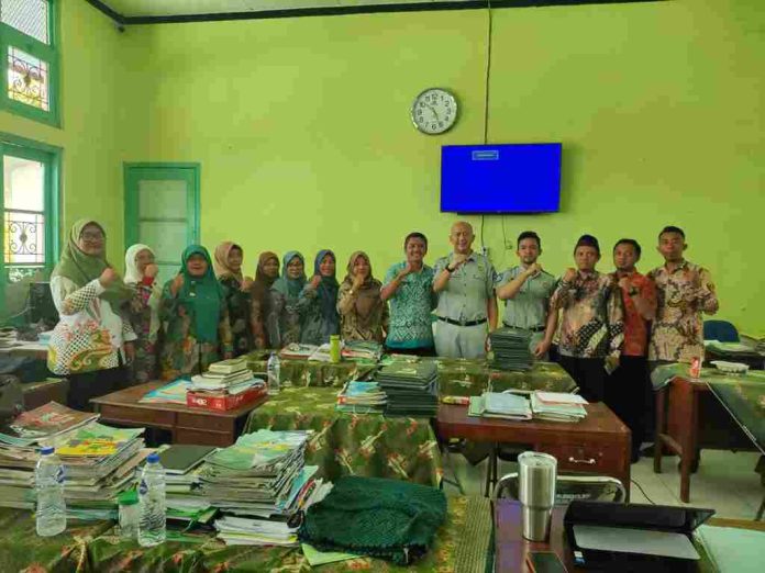 Cegah Kecelakaan Lalu Lintas Usia Produktif, Jasa Raharja Gelar Program Pengajar Peduli Keselamatan Lalu Lintas di MAN 2 Pamekasan Cegah Kecelakaan Lalu Lintas Usia Produktif, Jasa Raharja Gelar Program Pengajar Peduli Keselamatan Lalu Lintas di MAN 2 Pamekasan