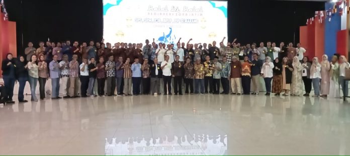 Bejaners Rajut Komunikasi Ditengah Kebersamaan Yang Terdegradasi Bejaners Rajut Komunikasi Ditengah Kebersamaan Yang Terdegradasi