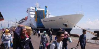 Ratusan Ribu Orang Terlayani di Tanjung Perak Pelayaran DLU Dukung Armada Angkutan Lebaran 2024 Yang Mumpuni Ratusan Ribu Orang Terlayani di Tanjung Perak Pelayaran DLU Rajai Angkutan Lebaran 2024