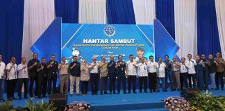 Terima Tongkat Komando Capt. Heru Susanto, Agustinus Maun KSOP Tanjung Perak Ajak Semua Pihak Satu Bahasa Terima Tongkat Komando Capt. Heru Susanto, Agustinus Maun KSOP Tanjung Perak Ajak Semua Pihak Satu Bahasa