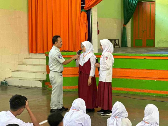 Kunjungi SMPN 6 Kota Madiun, Jasa Raharja Jelaskan Risiko Kecelakaan Lalu Lintas Sejak Usia Dini