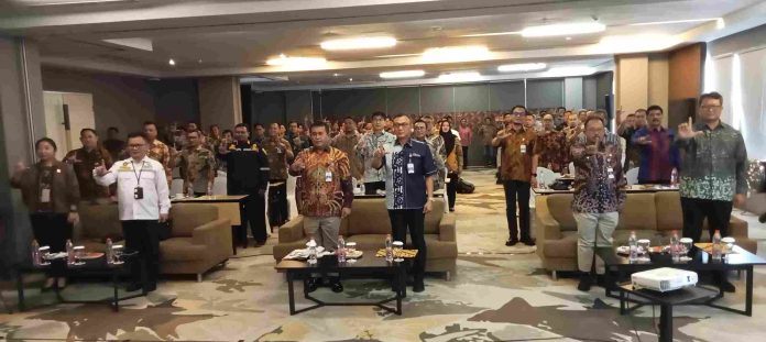 KOMITMEN TINGKATKAN LAYANAN PUBLIK, KSOP GRESIK SOSIALISASIKAN APLIKASI SIMKAPEL, SEHATI DAN INAPORTNET KOMITMEN TINGKATKAN LAYANAN PUBLIK, KSOP GRESIK SOSIALISASIKAN APLIKASI SIMKAPEL, SEHATI DAN INAPORTNET