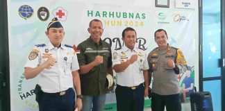 Solid Dalam Gerak Langkah Kebersamaan Insan Maritim Gresik Ramaikan Harhubnas 2024 Solid Dalam Gerak Langkah Kebersamaan Insan Maritim Gresik