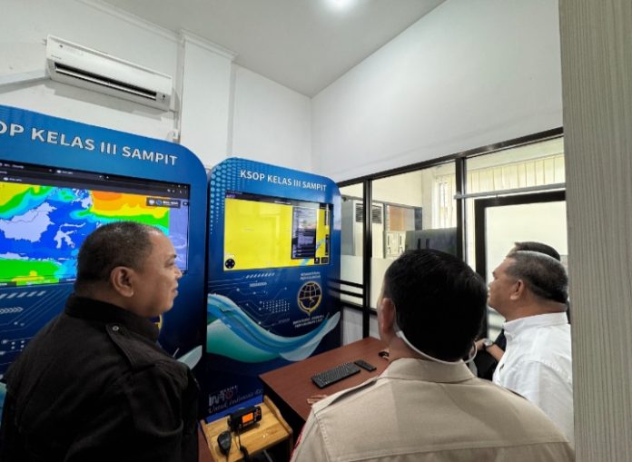Dirnav Sebut Sistem Pengawasan Terintegrasi KSOP Sampit Pilot Project Kaltim Dirnav Sebut Sistem Pengawasan Terintegrasi KSOP Sampit Pilot Project Kaltim