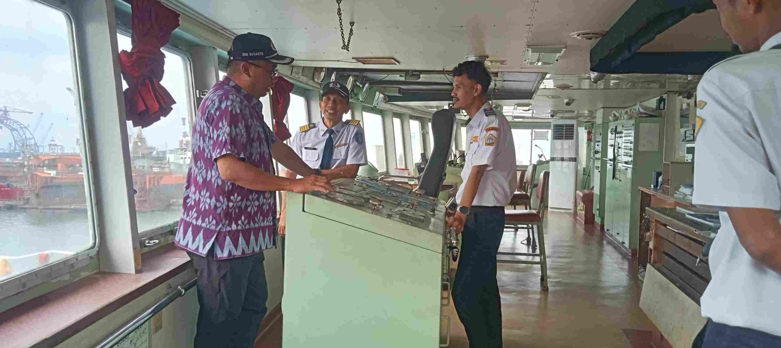 Deviasi KM Dharma Kencana III Ke Bawean Dibalik Bisnis PT DLU Terselip Misi Kemanusiaan