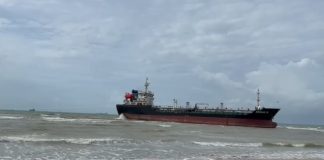 Sepekan Berjuang MT Abigail W Tak Juga Lepas Dari Posisi Kandas di Pantai Panduri Sepekan Berjuang MT Abigail W Tak Juga Lepas Dari Posisi Kandas di Pantai Pandur