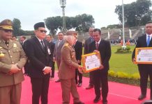 Komitmen Jaga K3 di Pelabuhan Pelindo Regional 3 Terima Penghargaan Gubenur Jatim Komitmen Jaga K3 di Pelabuhan Pelindo Regional 3 Terima Penghargaan Gubenur Jatim