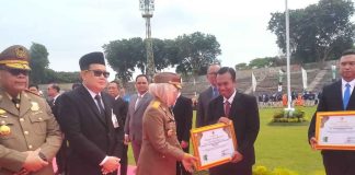 Komitmen Jaga K3 di Pelabuhan Pelindo Regional 3 Terima Penghargaan Gubenur Jatim Komitmen Jaga K3 di Pelabuhan Pelindo Regional 3 Terima Penghargaan Gubenur Jatim