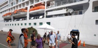 MV Seven Seas Navigator Sandar di Tanjung Perak Surabaya Makin Jadi Pilihan Wisman MV Seven Seas Navigator Sandar di Tanjung Perak Surabaya Makin Jadi Pilihan Wisman