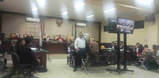 Sidang Kasus Pengerukan PT APBS Saksi A De Charge Tepis JPU Pandang Permenhub Pengerukan Berlebihan Sidang Kasus Pengerukan PT APBS Saksi A De Charge Tepis JPU Pandang Permenhub Pengerukan Berlebihan