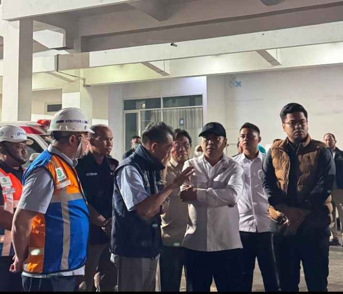 KSOP Utama Tanjung Perak Gerak Cepat Koordinasikan Penanganan Kebakaran KMP Mutiara Sentosa 2 di Perairan Madura KSOP Utama Tanjung Perak Gerak Cepat Koordinasikan Penanganan Kebakaran KMP Mutiara Sentosa 2 di Perairan Madura