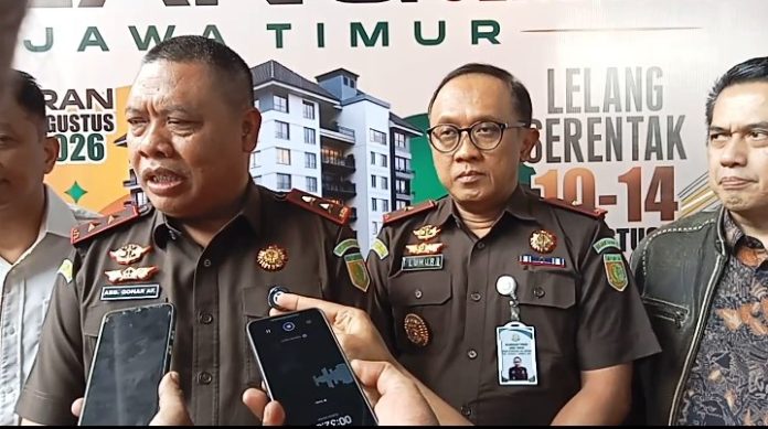 Kejaksaan se-Jatim Ambil Bagian Tingkatkan PNBP Lewat Lelang Barang Rampasan Negara Kejaksaan se-Jatim Ambil Bagian Tingkatkan PNBP Lewat Lelang Barang Rampasan Negara