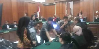TAK TERIMA VONIS HAKIM TIPIKOR ENAM TERDAKWA PELINDO GROUP LAKUKAN UPAYA BANDING TAK TERIMA VONIS HAKIM TIPIKOR ENAM TERDAKWA PELINDO GROUP LAKUKAN UPAYA BANDING