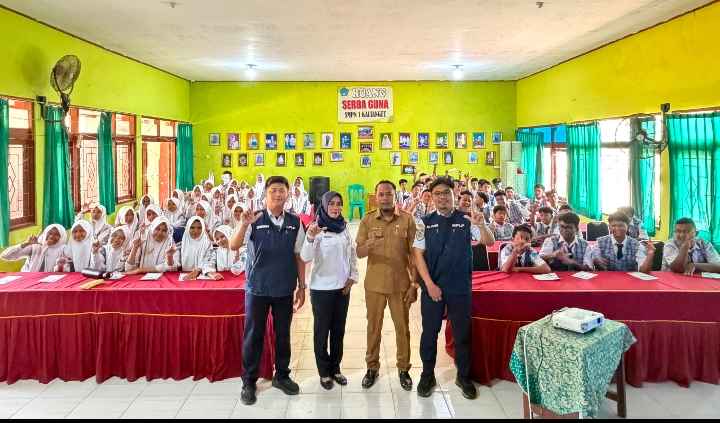 KSOP KALIANGET BAGUN BUDAYA KESELAMATAN PELAYARAN DARI BANGKU SEKOLAH