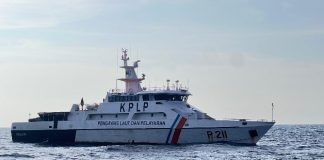 DILENGKAPI TIM SCUBA PANGKALAN PLP TANJUNG PERAK KIRIM KNP GRANTIN P 211 DALAM PENCARIAN LANJUTAN KORBAN KM VIRGO TRANSPORT 8 DILENGKAPI TIM SCUBA PANGKALAN PLP TANJUNG PERAK KIRIM KNP GRANTIN P 211 DALAM PENCARIAN LANJUTAN KORBAN KM VIRGO TRANSPORT 8