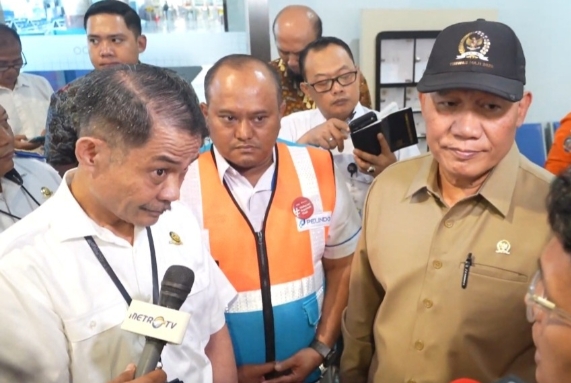 TITIK GRAFITASI KAPAL BERGESER STABILITAS KM VIRGO TRANSPORT 8 DIPERTANYAKAN