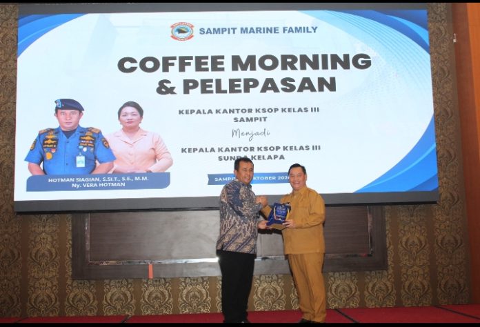 GESER DENGAN TOREHAN KINERJA POSITIF, KEPALA KSOP SAMPIT BANJIR APRESIASI GESER DENGAN TOREHAN KINERJA POSITIF, KEPALA KSOP SAMPIT BANJIR APRESIASI